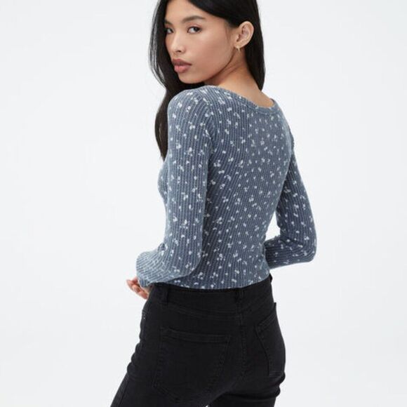 Aeropostale Long Sleeve Floral Shrunken Tee Size L - Picture 3 of 8